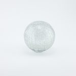 Staklena okrugla vaza