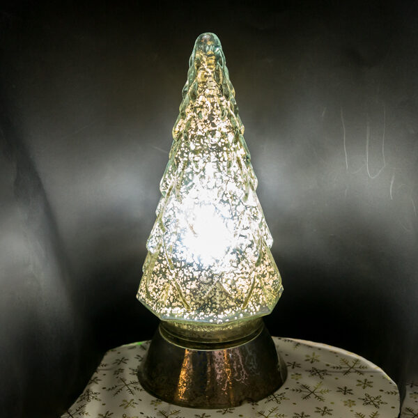 LED staklena jelka